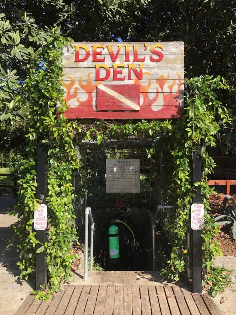 Entrance into Devil's Den