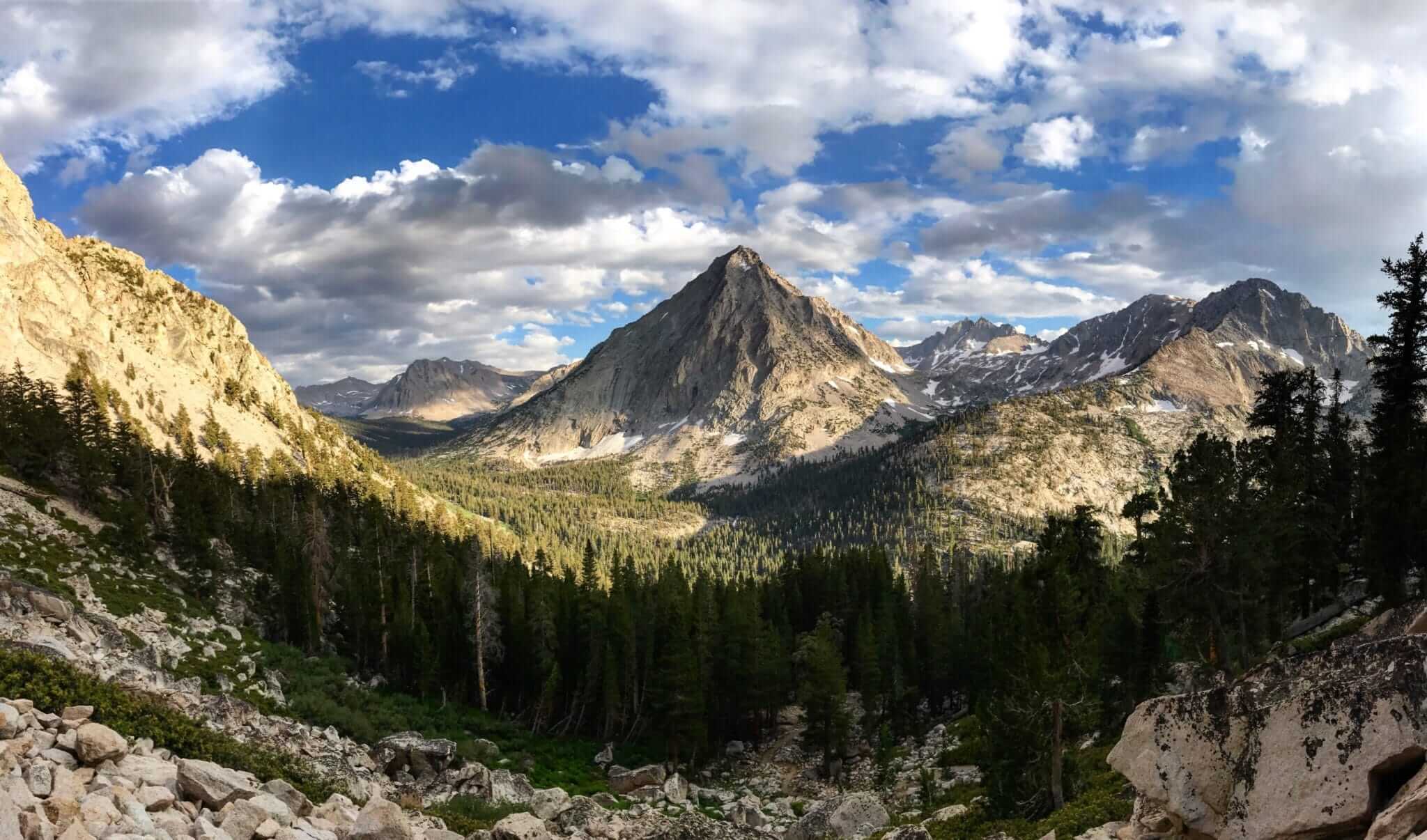 View of mountains and open valley in Kings Canyon National Park