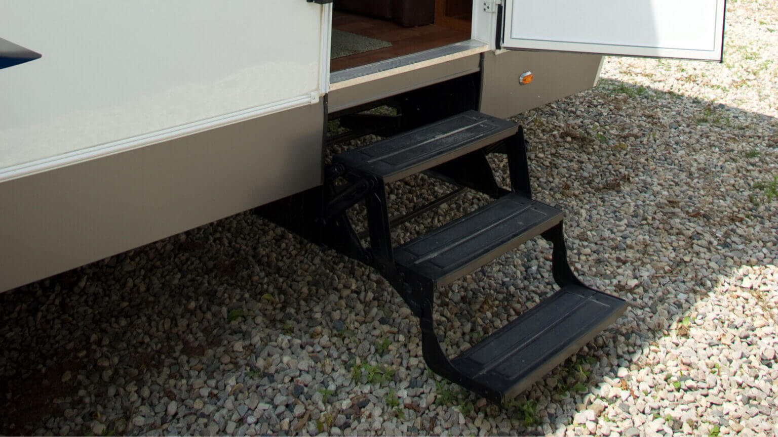 These Are The Best RV Steps for Your Camper Getaway Couple