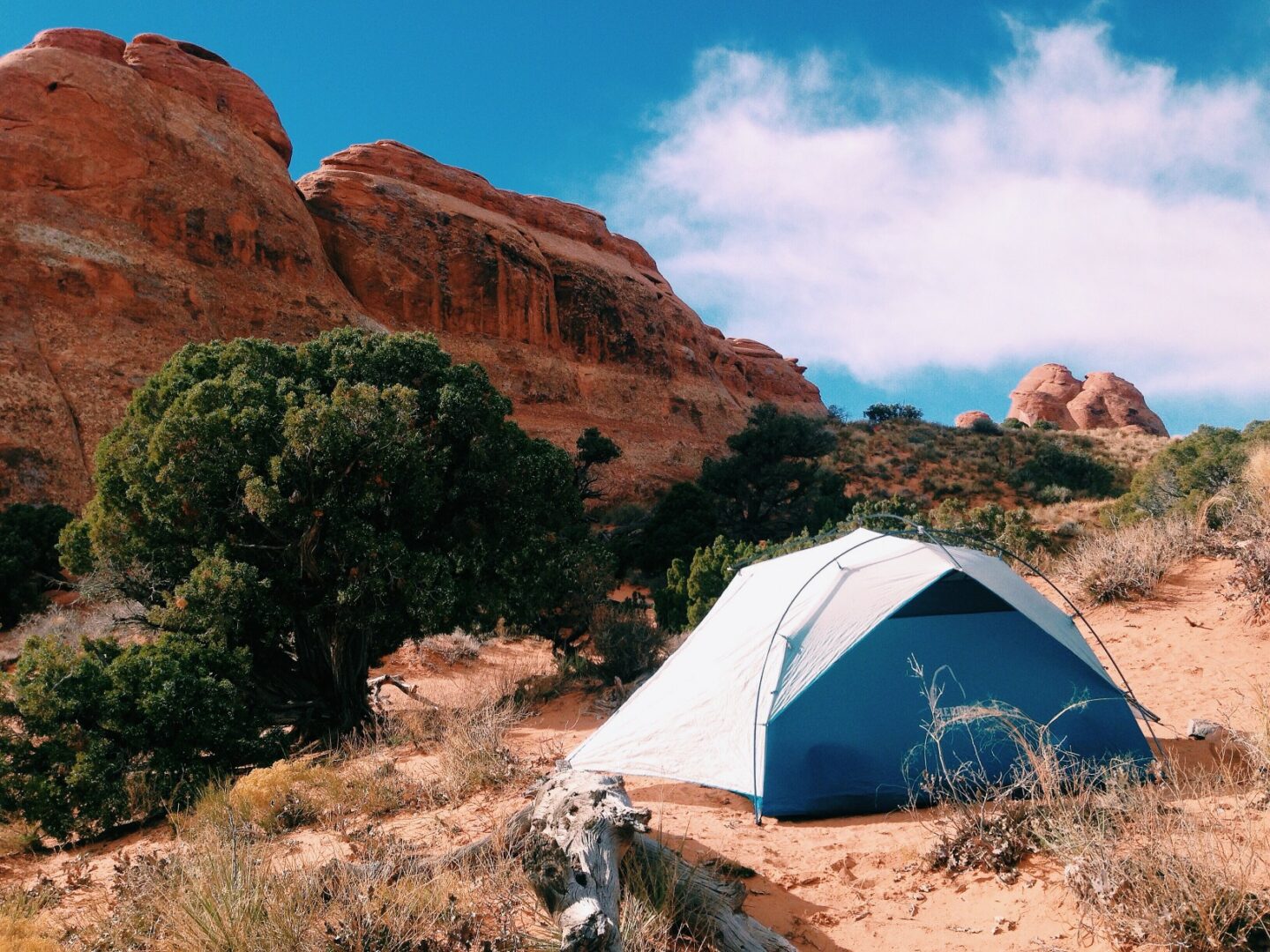 10 Best Places for Free Dispersed Camping in Moab - Getaway Couple