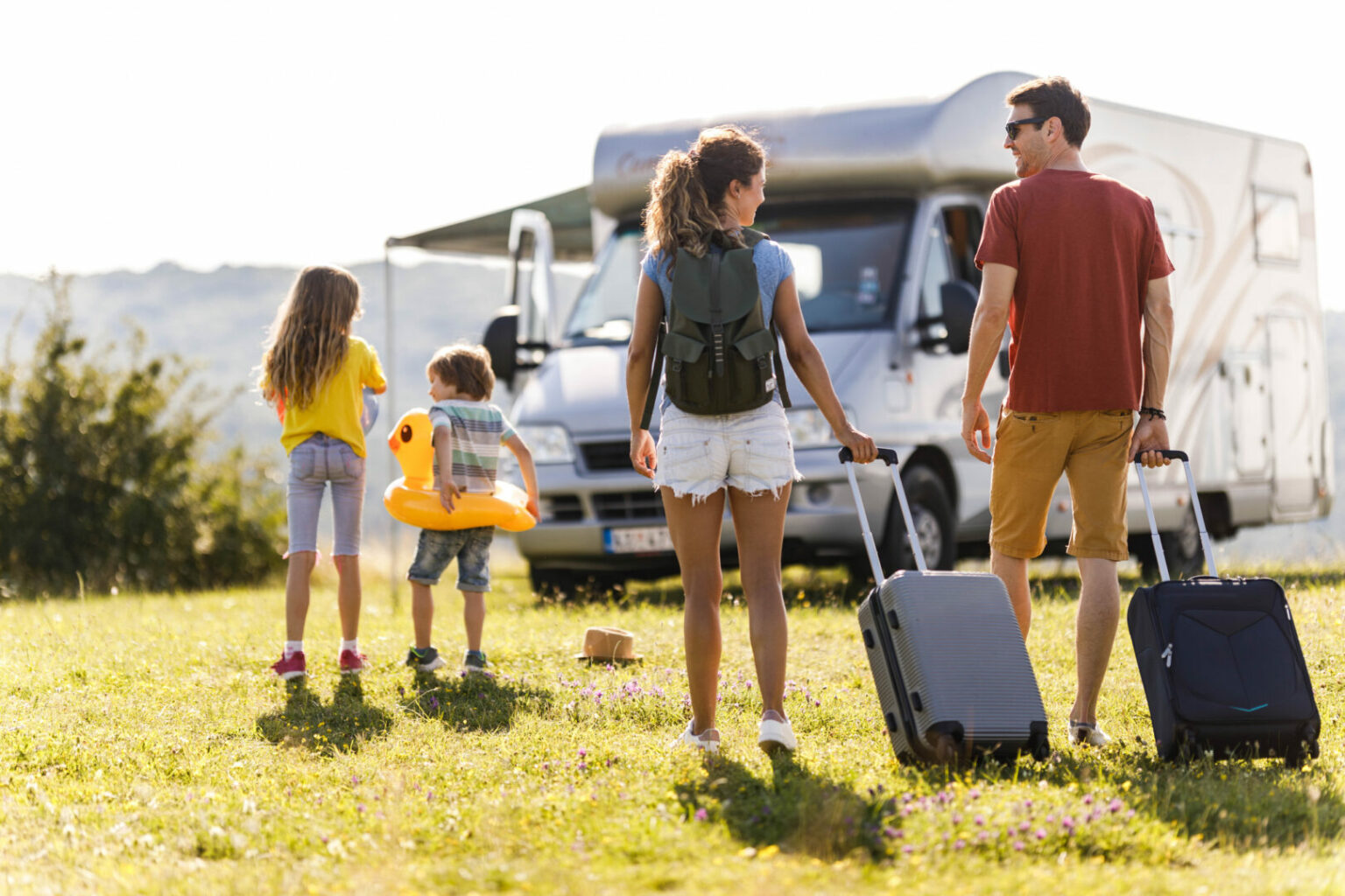 What Should I Pack in My RV? RV Packing Tips Beginners