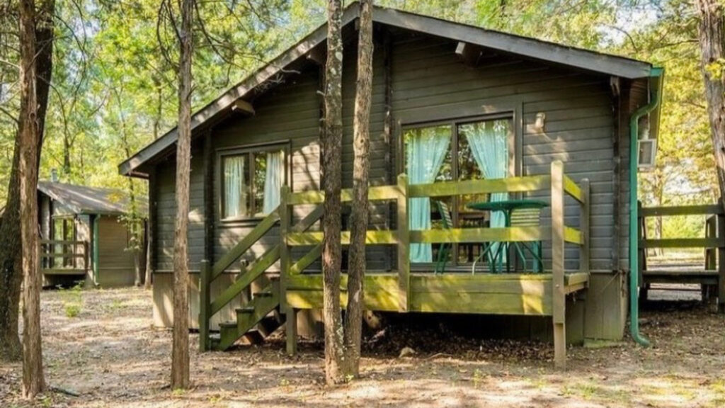 A cabin at Thousand Trails Medina Lake campsite.