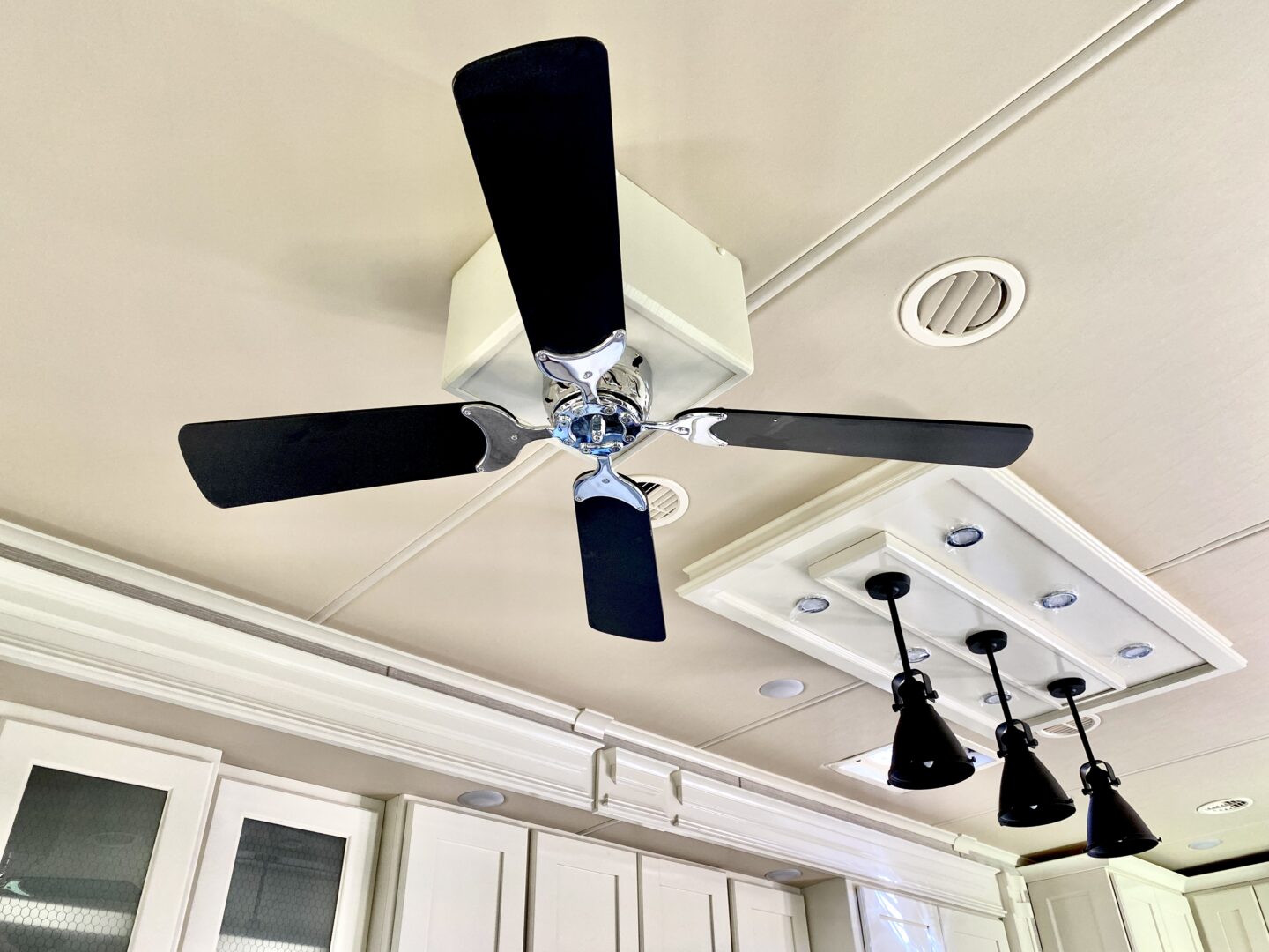 Can You Put a Ceiling Fan in an RV?