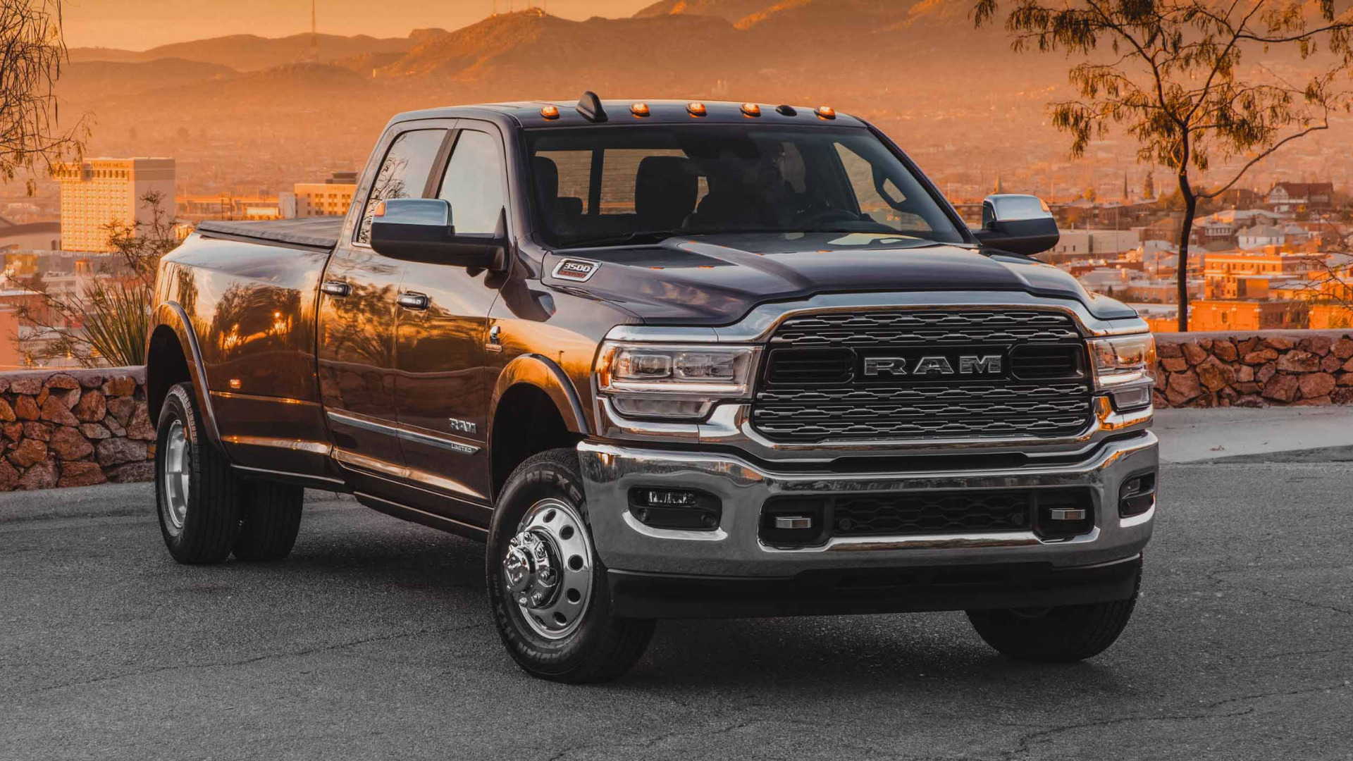 Hands Down: These Are the Best Trucks for Towing - Getaway Couple