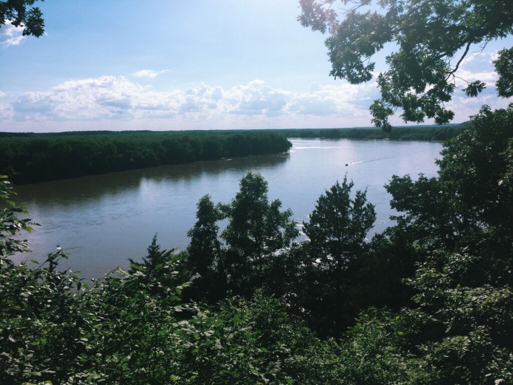 View of the Missouri River near a free camping in missouri