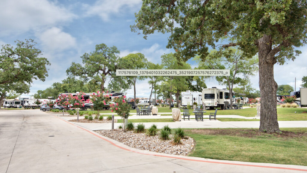 View of Oak Forest RV Resort, one of the campgrounds in Austin Texas