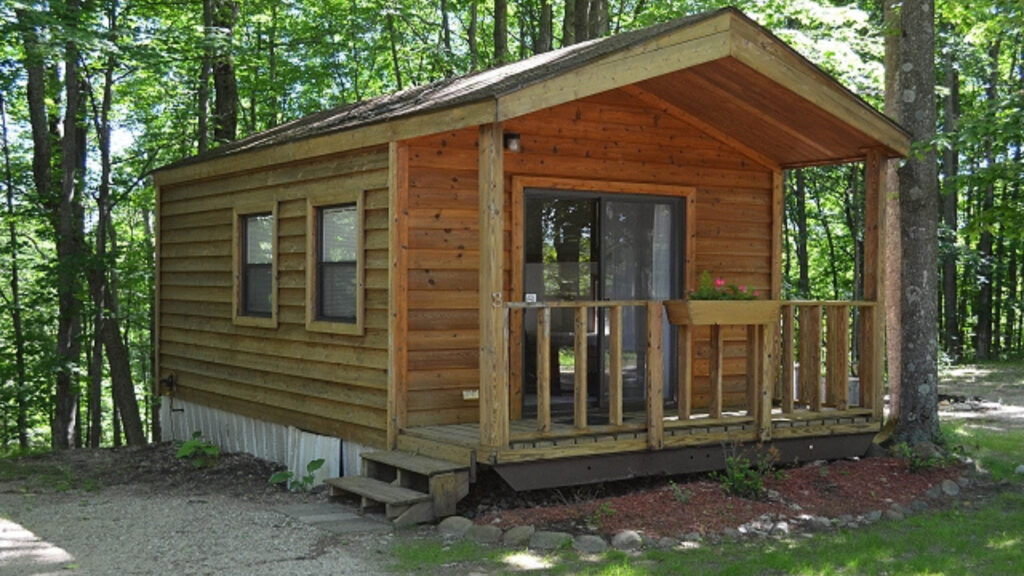 A Rapid River cabin for camping near Lake Torch Michigan 