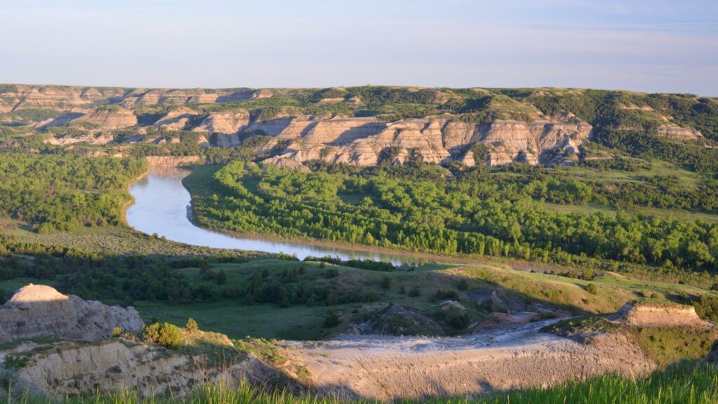 The badlands in North Dakota with the Little Missouri River cutting through them 