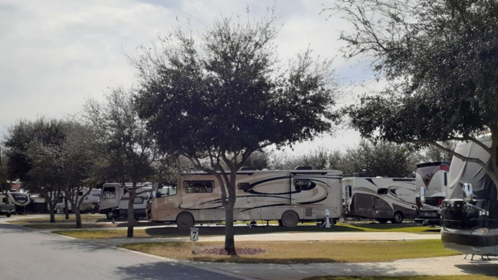 View of Geronimo rRV resort, one of the rv parks in destin florida