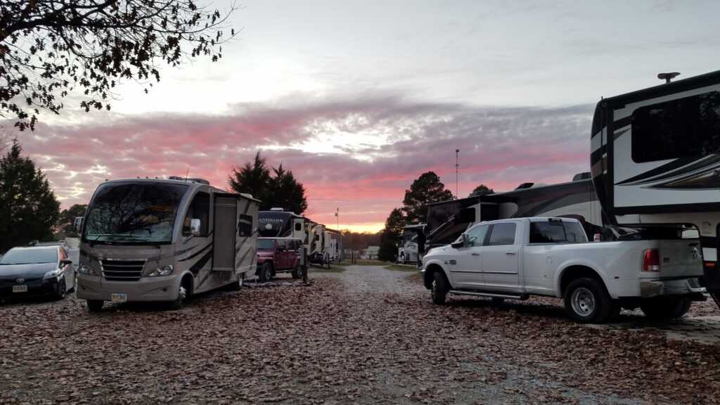 RVs parked at Parkers Crossroads rv park in tennessee