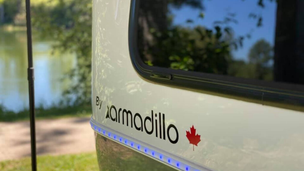 Close up of an armadillo trailer