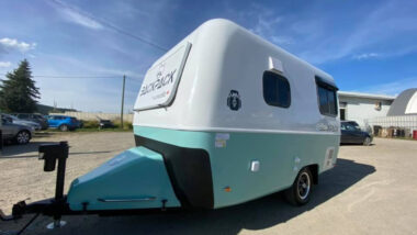 armadillo travel trailer with bathroom