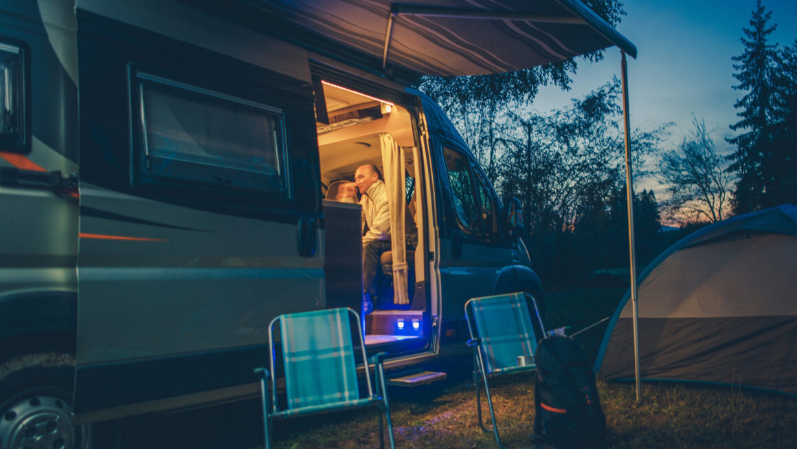 Tips for a Late-Night Arrival at the Campground - Getaway Couple