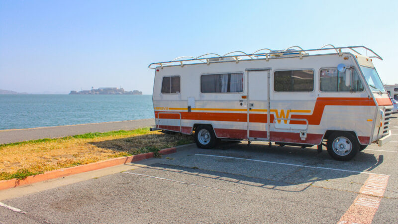 An older RV at Rubber Tramp Rendezvous
