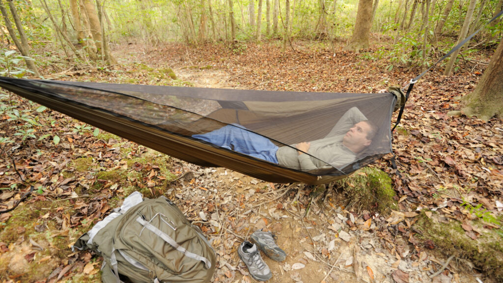 The Best Camping Hammocks for the Great Outdoors - Getaway Couple