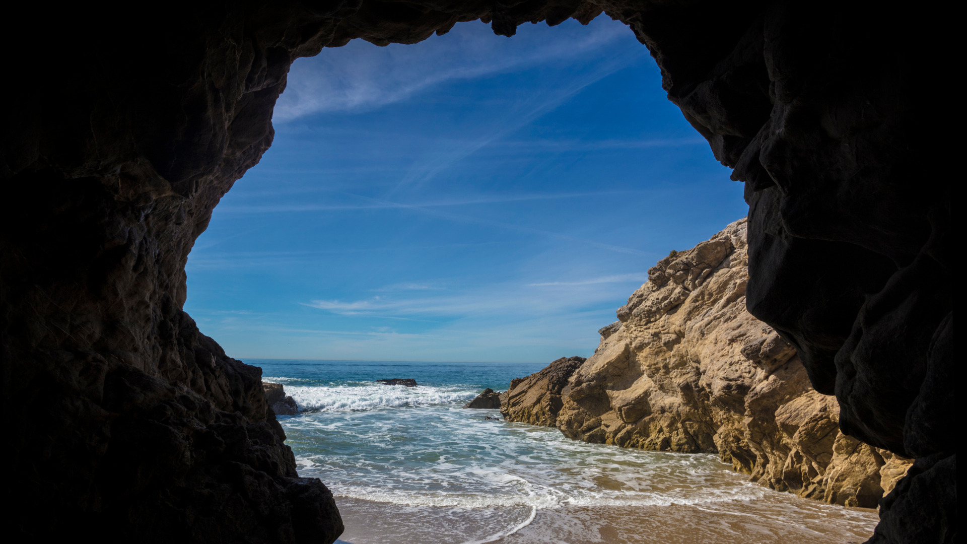 Everything You Need to Know About Sunset Cliffs Cave - Getaway Couple