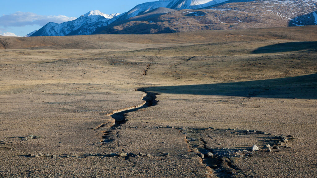 Image of a road after an earthquake