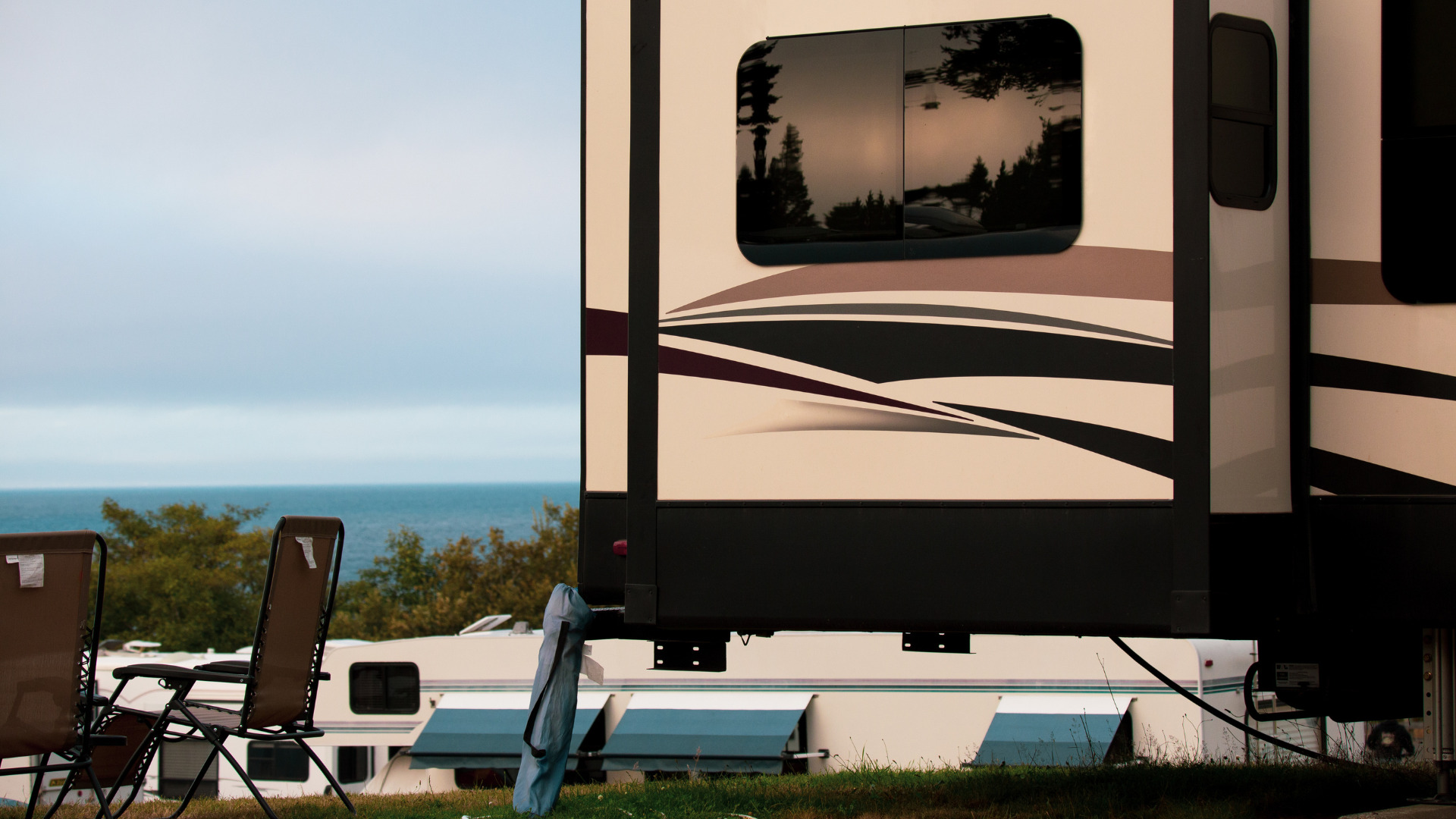 Are Monthly Rates at RV Parks Worth It? Getaway Couple