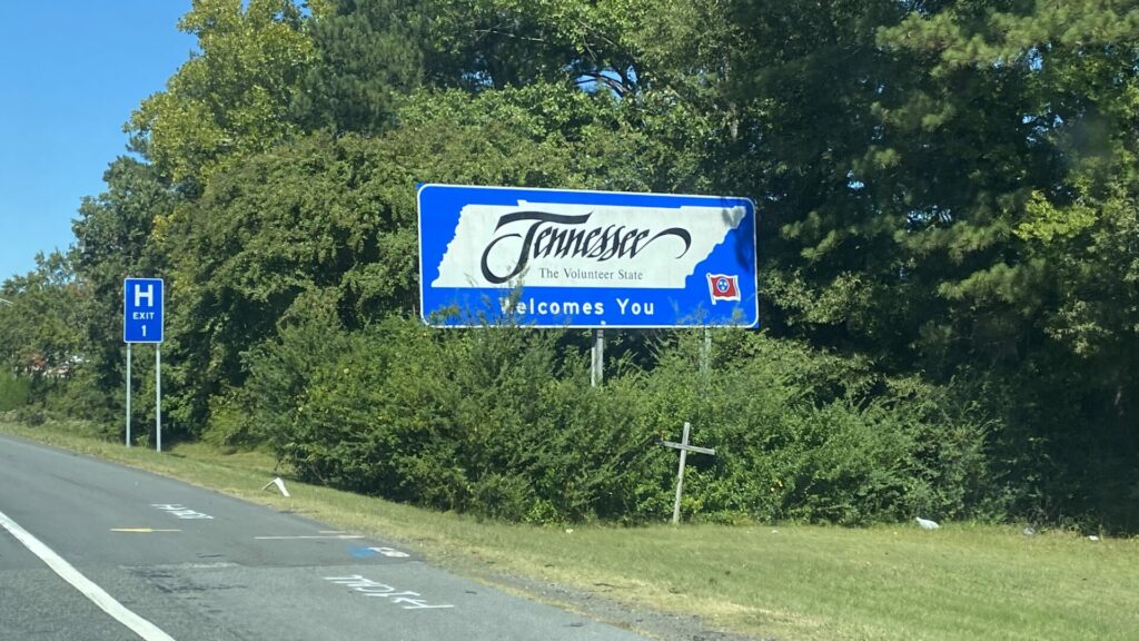 A welcome sign as a driver enters Tennessee