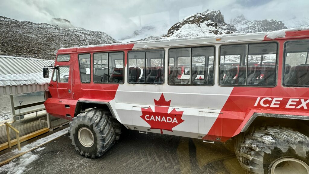 A tour bus at the Columbia Icefields Glacier Adventure 