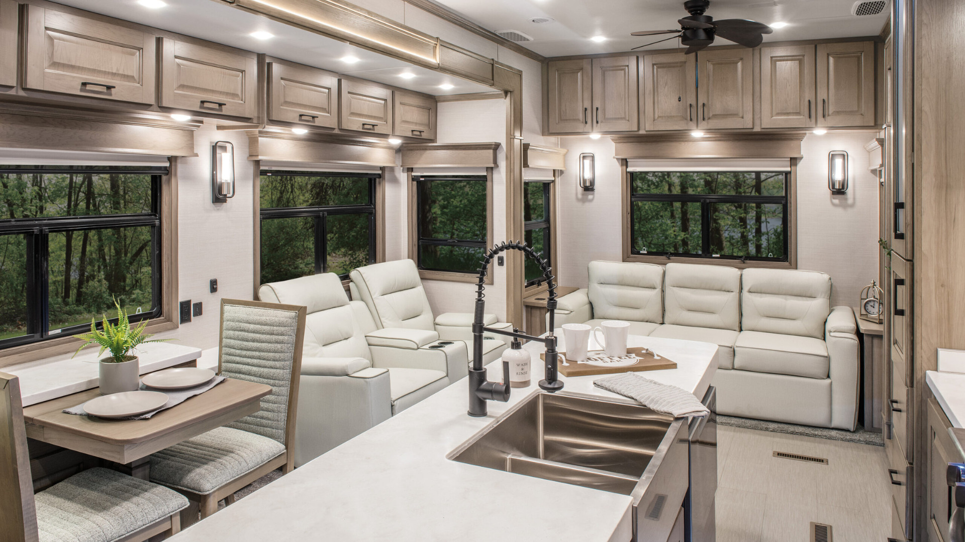 These RVs Look Better Than Some Houses - Getaway Couple