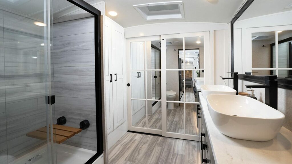 The spacious bathroom of the Jayco Pinnacle RV. 