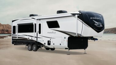 Jayco Pinnacle RV